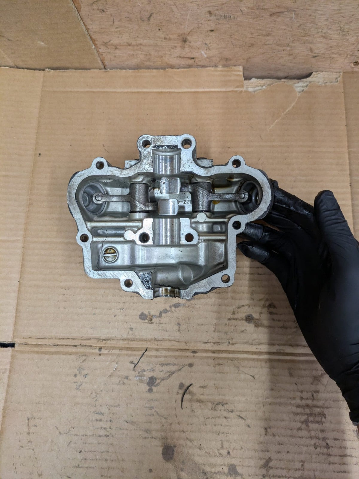 2005 Suzuki RV 125 Cylinder Head Cover | 9SZZ-482