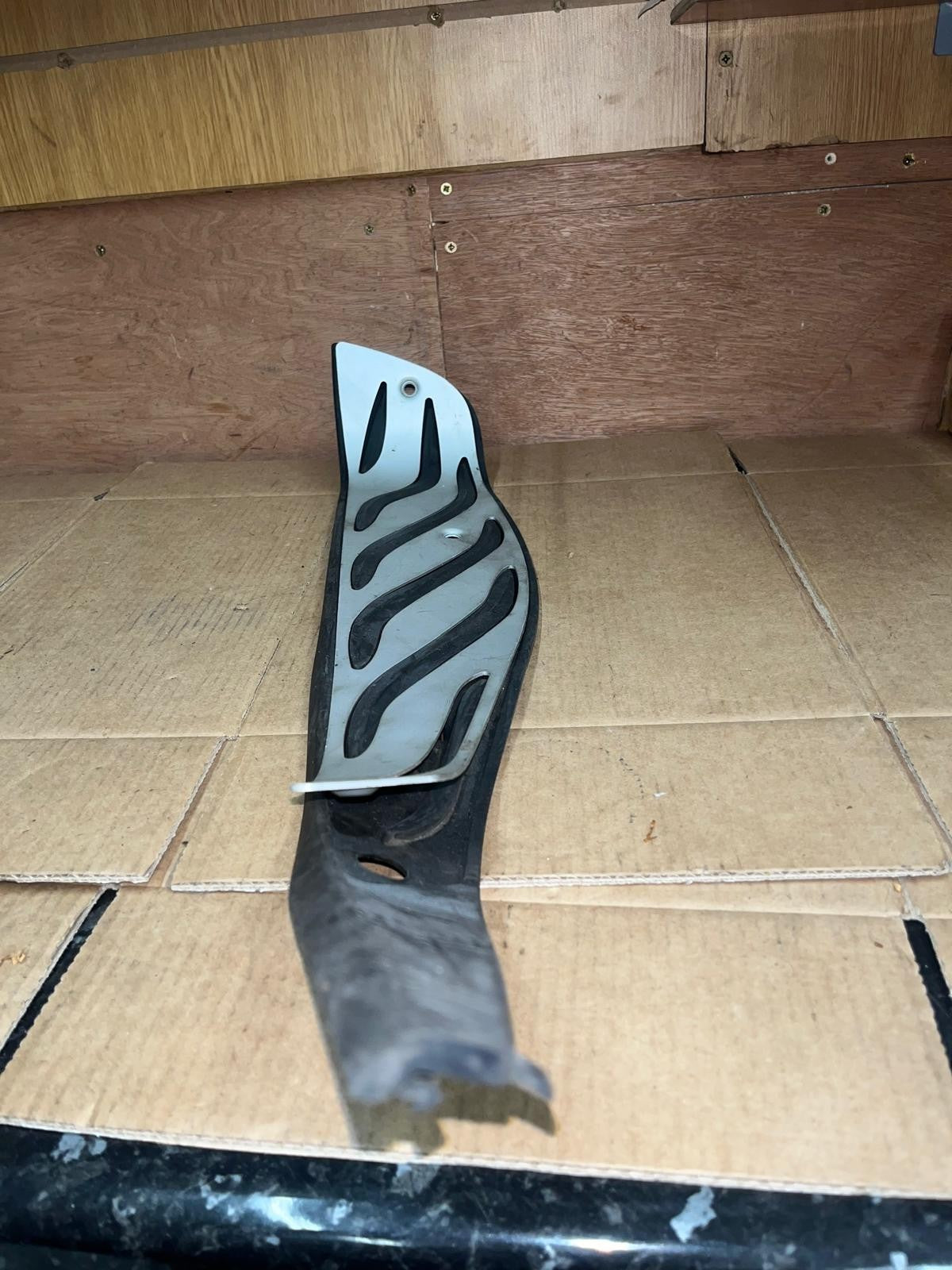 Piaggio MP3 HPE 300 Floormat