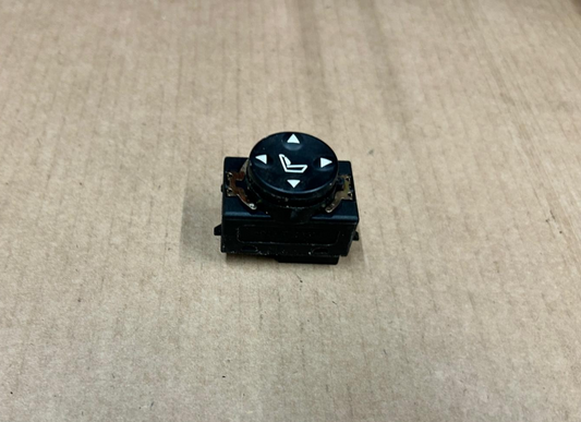 Genuine BMW 7 Series E38 Right Seat Lumbar Support Switch | 8360877