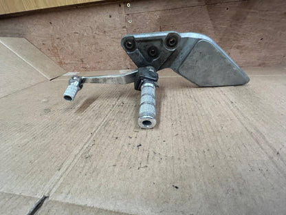 Suzuki GSF Bandit 1200 Front Left Footpeg Gear + Bracket | 26E-L
