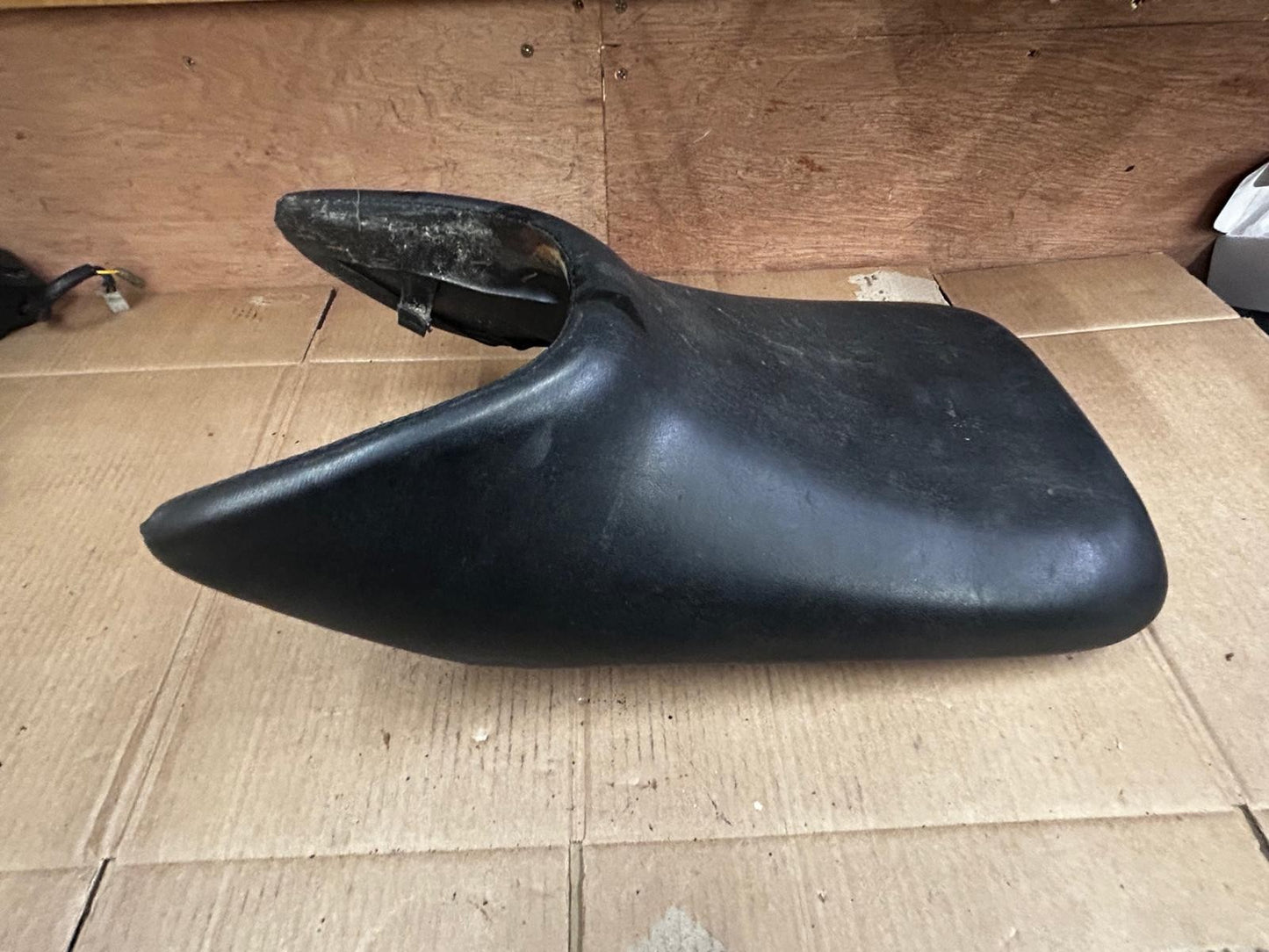 Honda CBR125 Riders Seat | 77100-KTY-D300