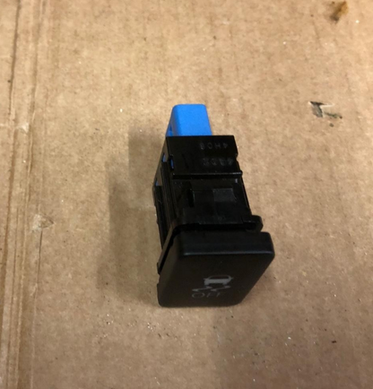 2014 Mitsubishi Outlander GX 4h PHEV  Traction Control Switch