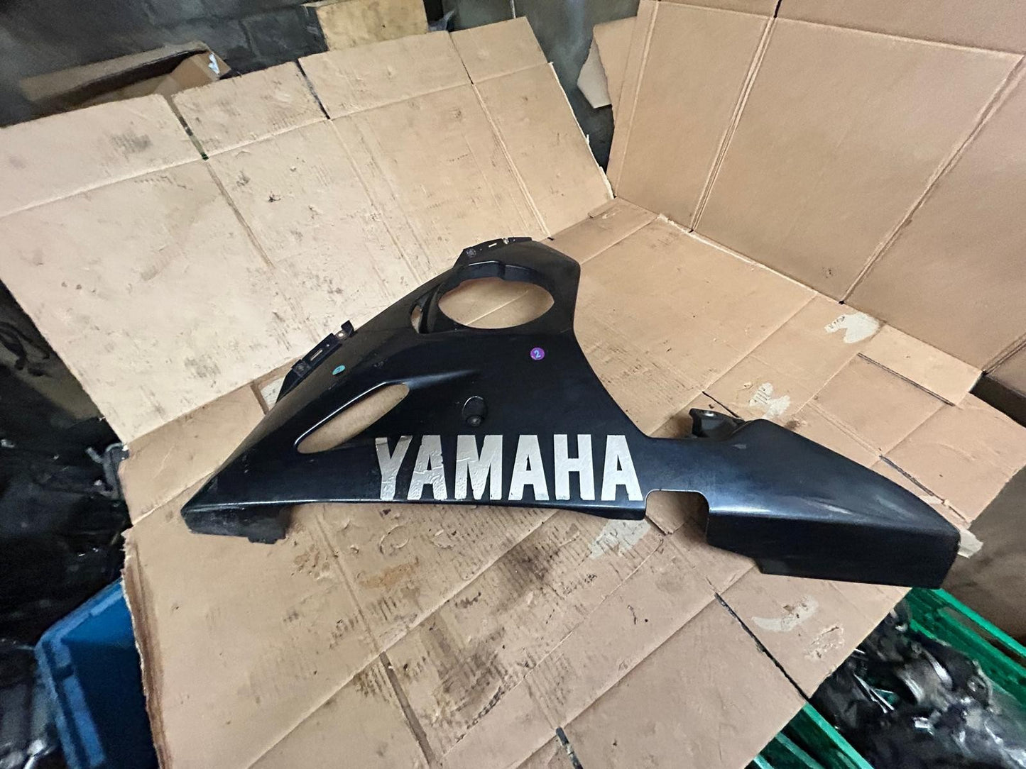 2003 - 2004 Yamaha R6 5SL Lower Left Side Belly Pan Fairing