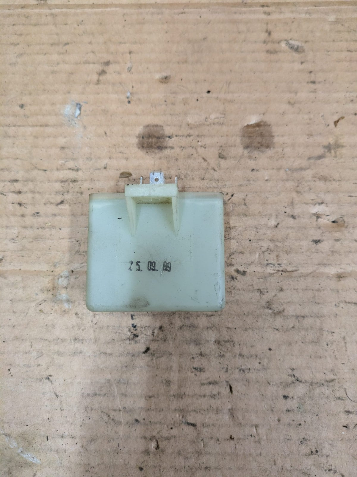 1990 BMW K100 LT Temperature Control Relay | 61311459009 895092