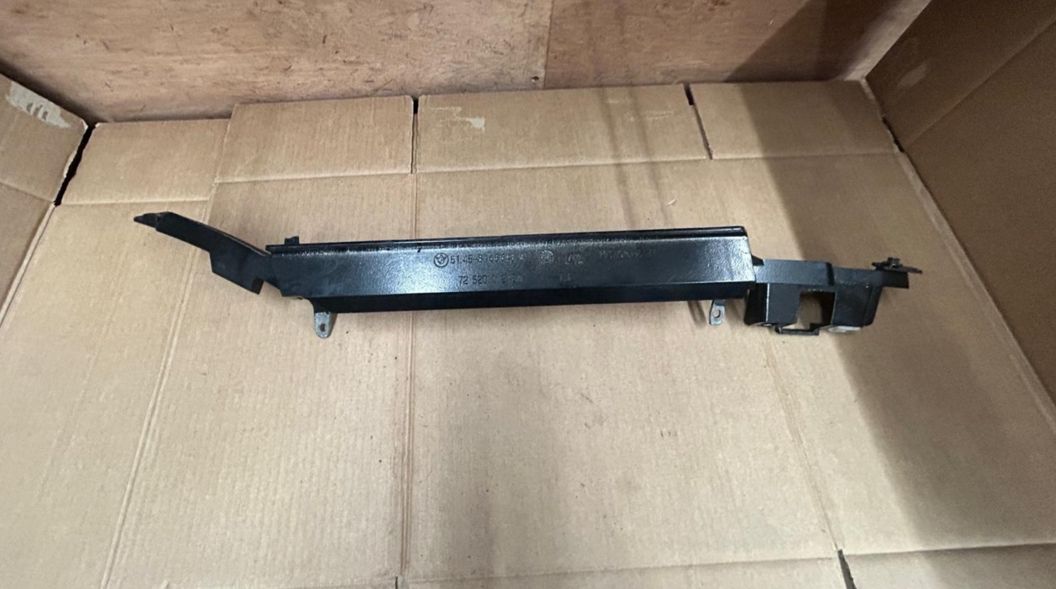 Genuine BMW 7 Series E38 Dashboard Bracket | 514581666439 725200218