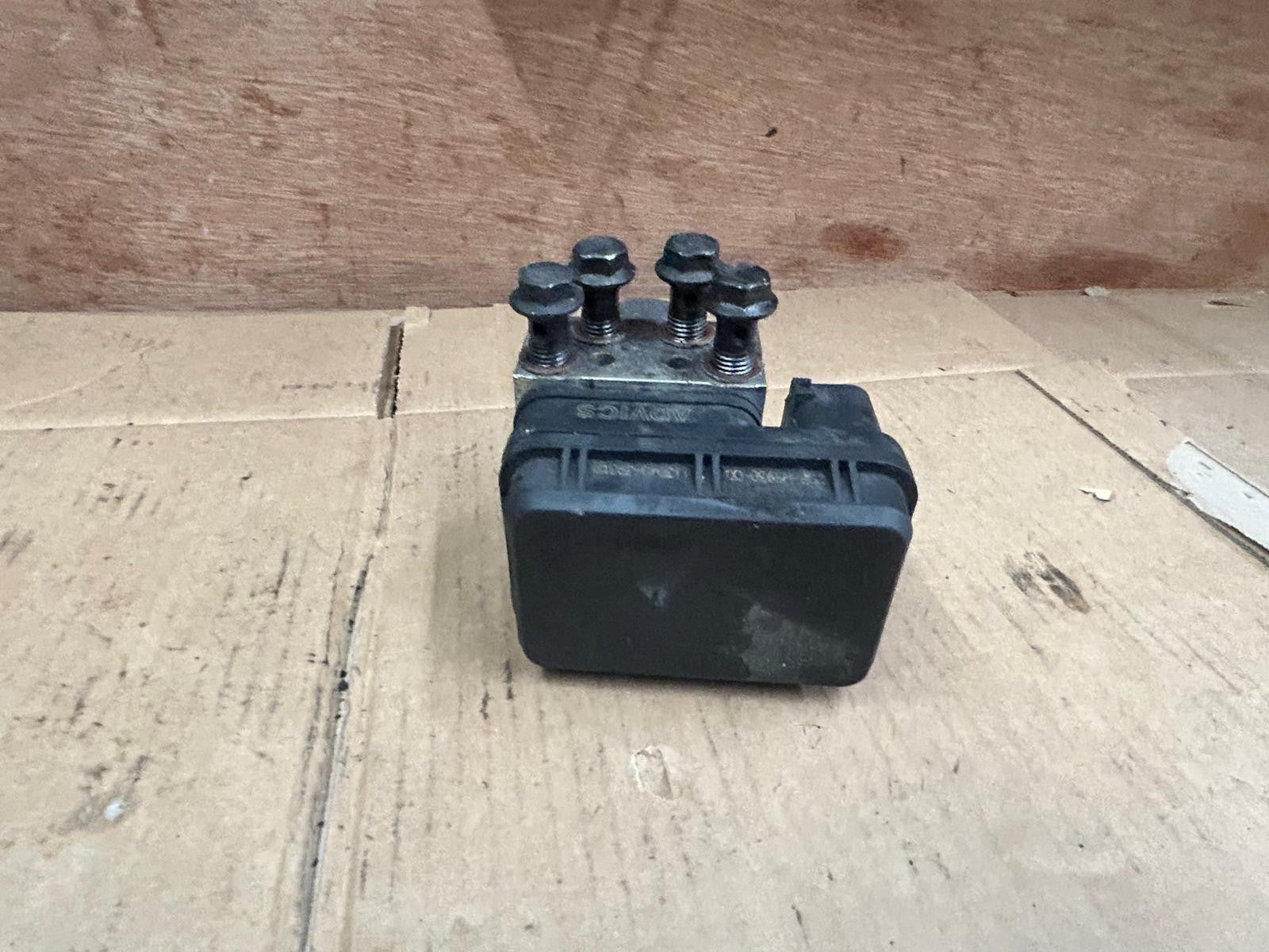 2017 - 2020 Yamaha Nmax 125 ABS Modulator Pump | 2DP-H5930-00