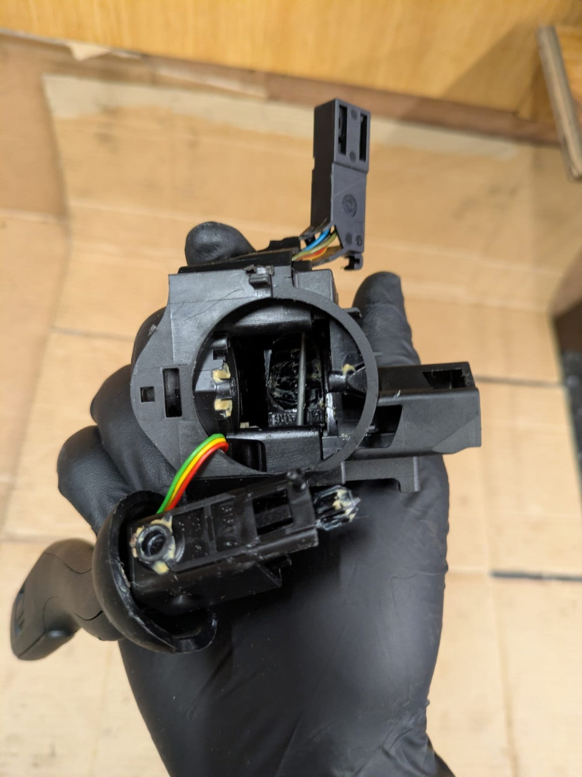 2011 Audi A3 S Line Front Windscreen Wiper Unit | 8P0953519E