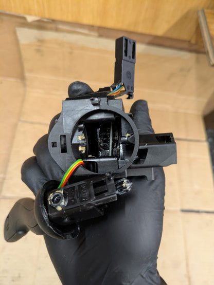 2011 Audi A3 S Line Front Windscreen Wiper Unit | 8P0953519E