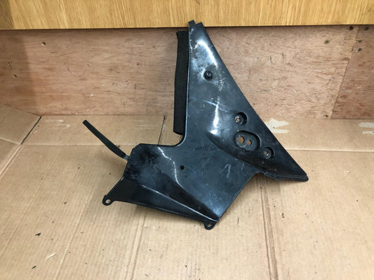 2000 - 2001 Honda CBR 900RR Fireblade Right Heat Guard Panel | 64335-MCJ-0000