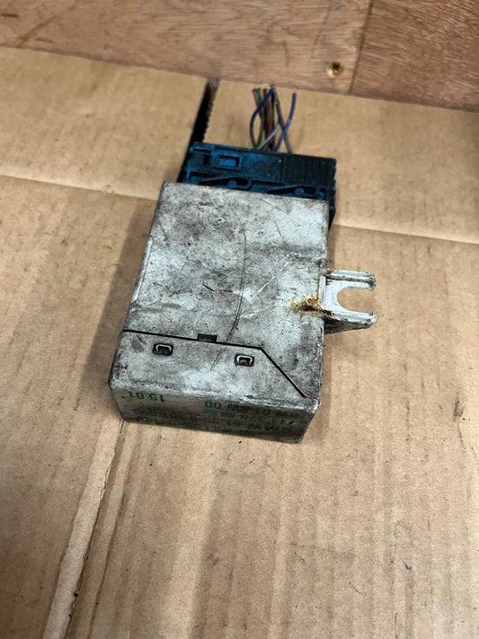 BMW E36 Windshield Wiper Control Unit | 61358357093