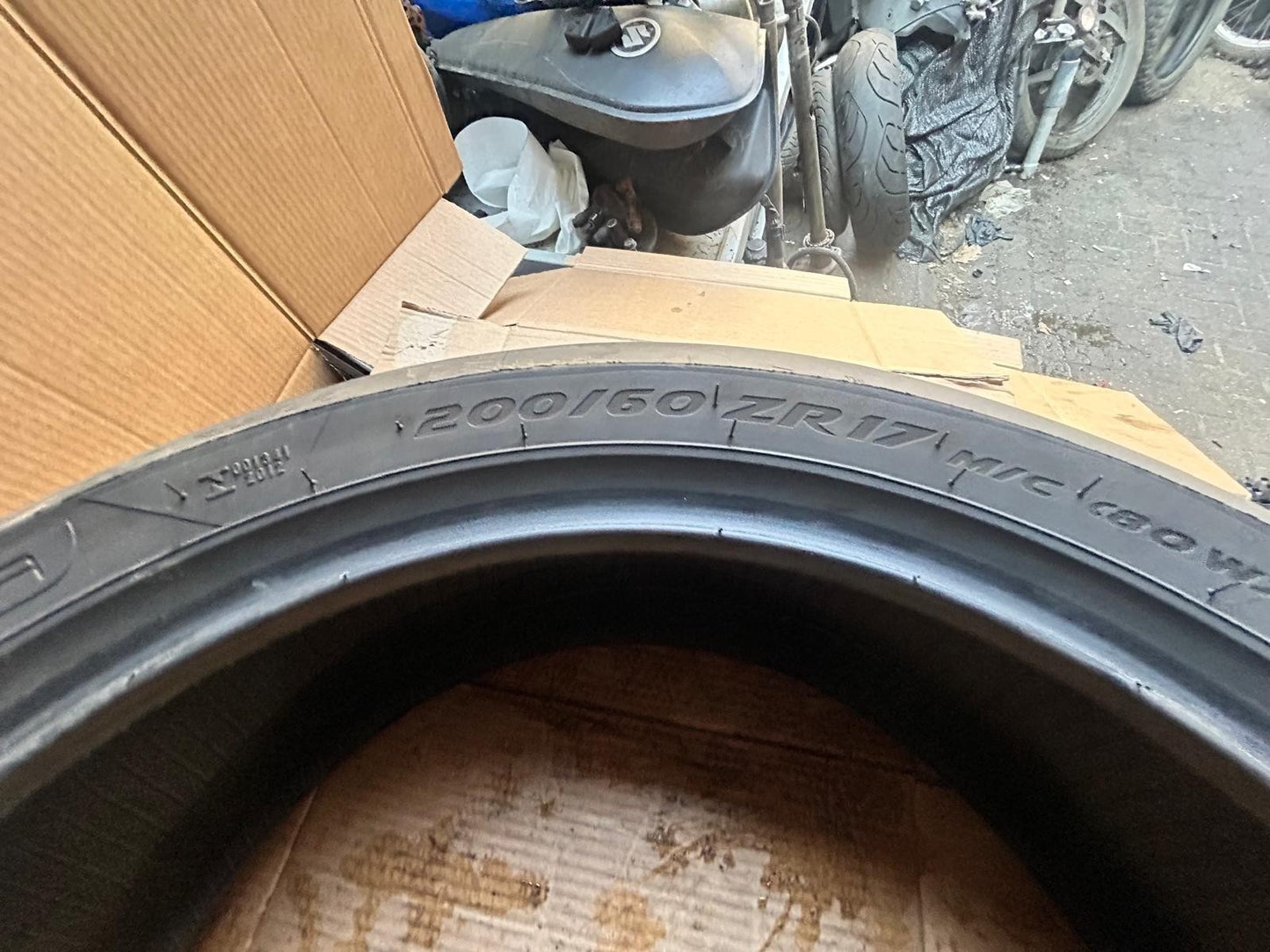 Pirelli Diablo Rosso 4 Corsa Tyre 200/60/17