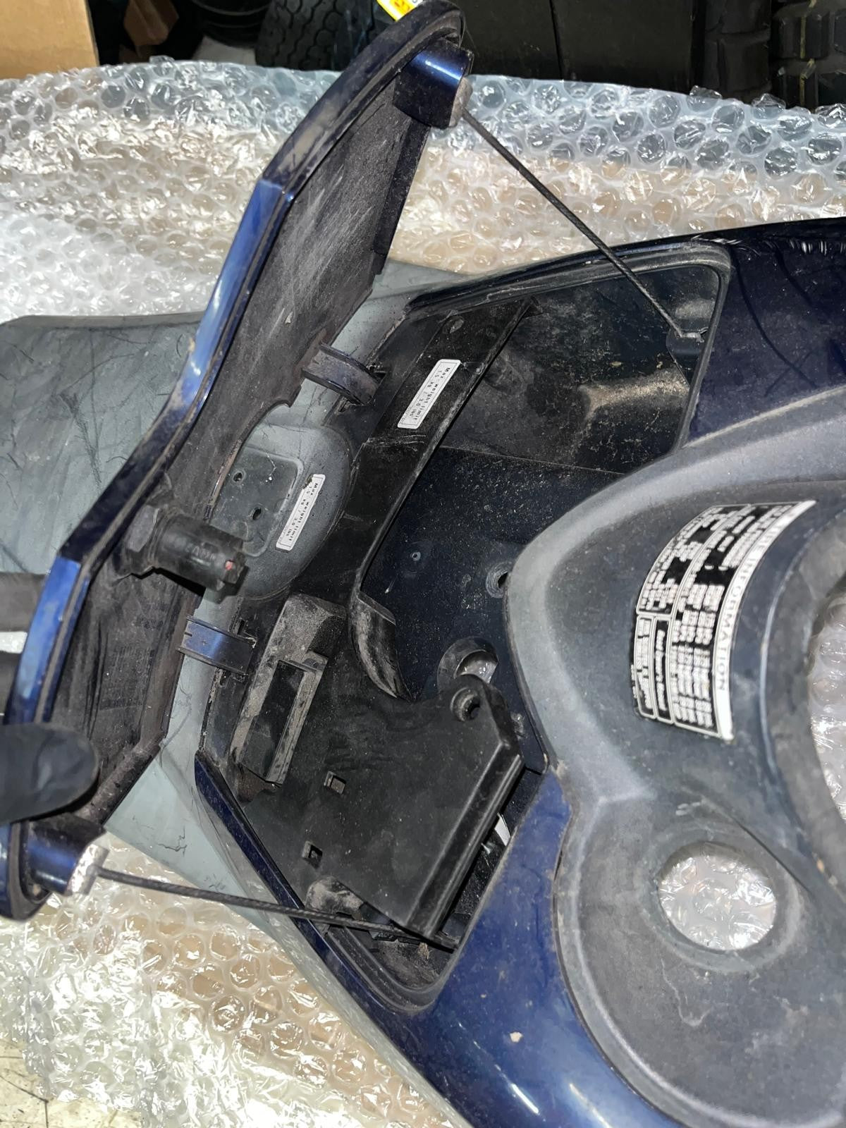 2006-2007 Honda SH150 Inner Cover | 81131-KTF-6400