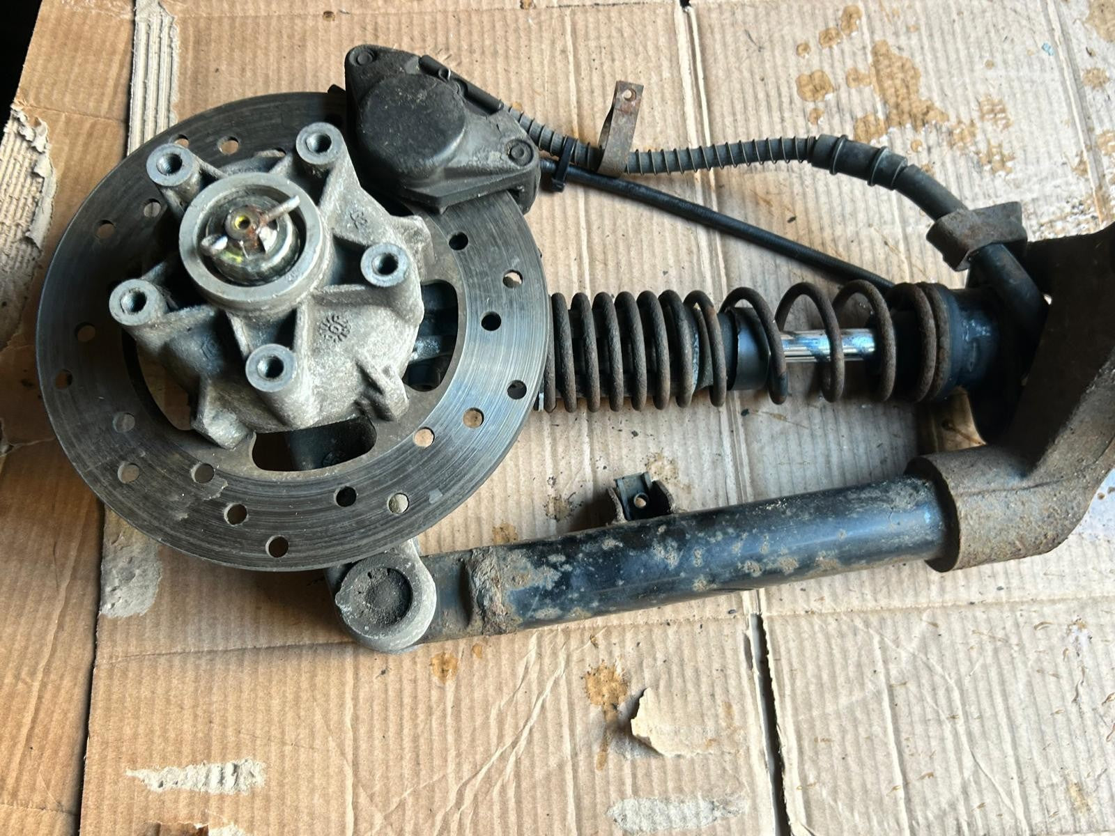Vespa LX 50 / 125 Fork without Brake Caliper