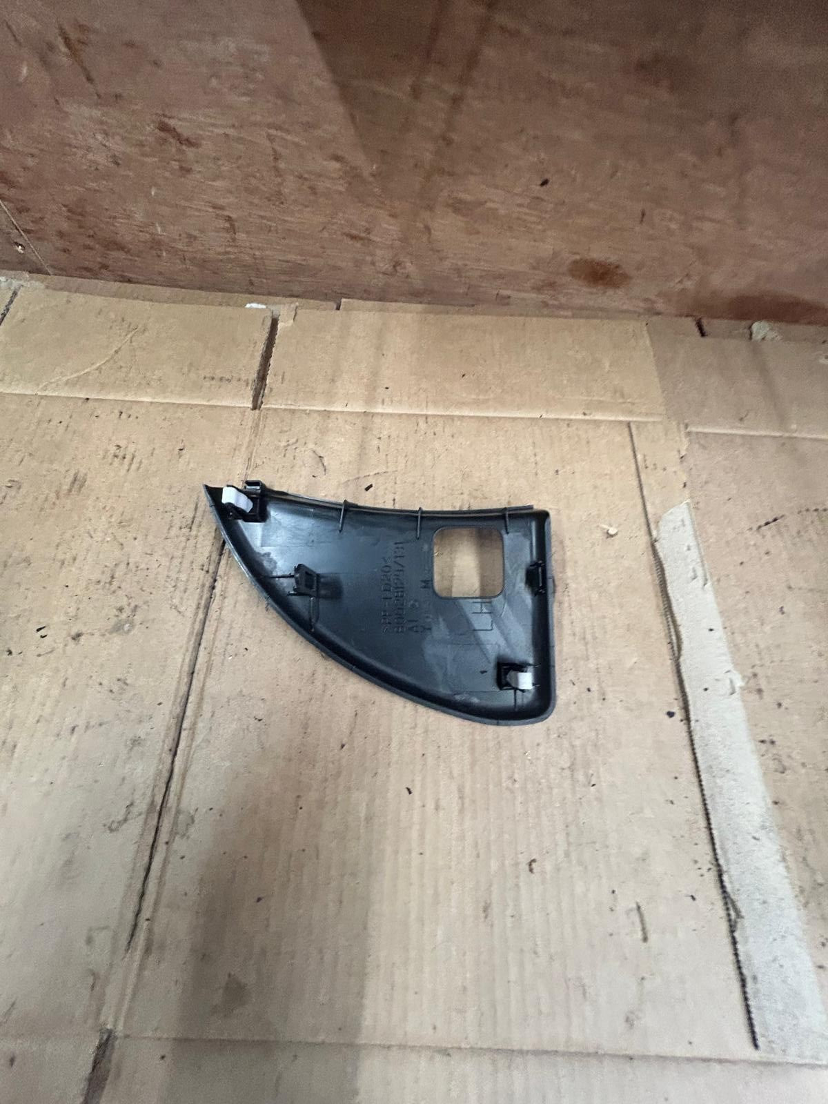 2014 Mitsubishi Outlander Left Side Dashboard Trim Cover | 8002B129