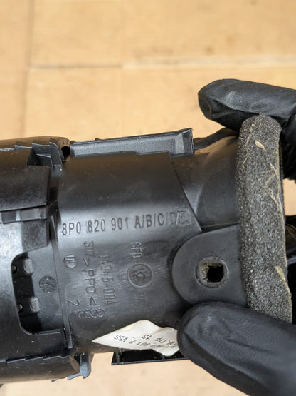 2011 Audi A3 S Line Dashboard Air Vent | 8P0820901