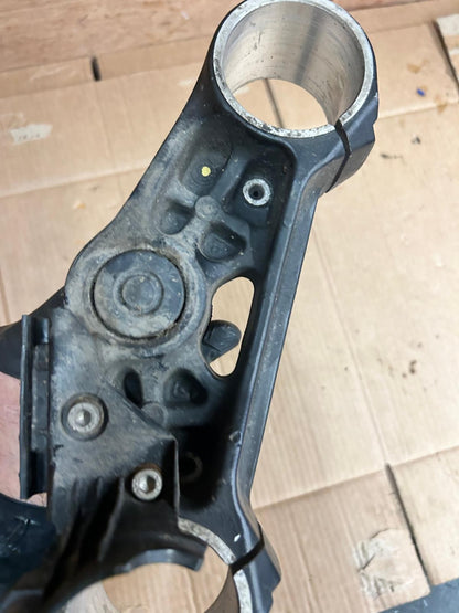 2019 KTM Duke 125 Lower Bottom Yoke Fork Clamp