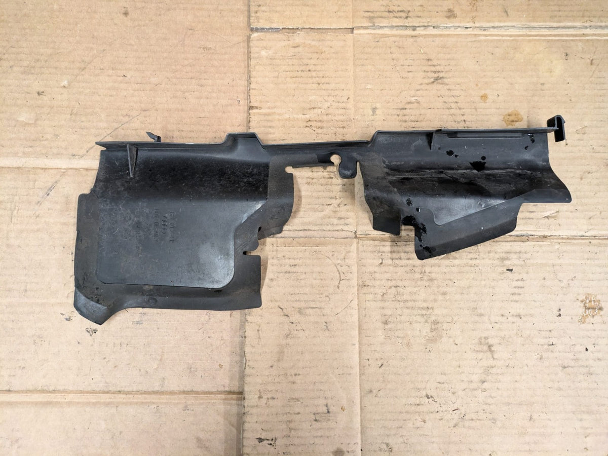 2011 Audi A3 S Line Right Side Air Duct Air Guide | 8P0121284E