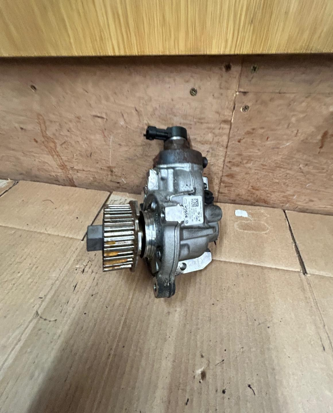 Bosch High Pressure Fuel Pump | 0445010761 9817903080