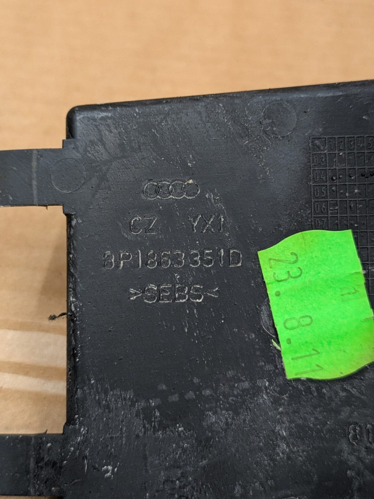 2011 Audi A3 S Line Rear Centre Console Storage Tray / Flap | 8P1863351D