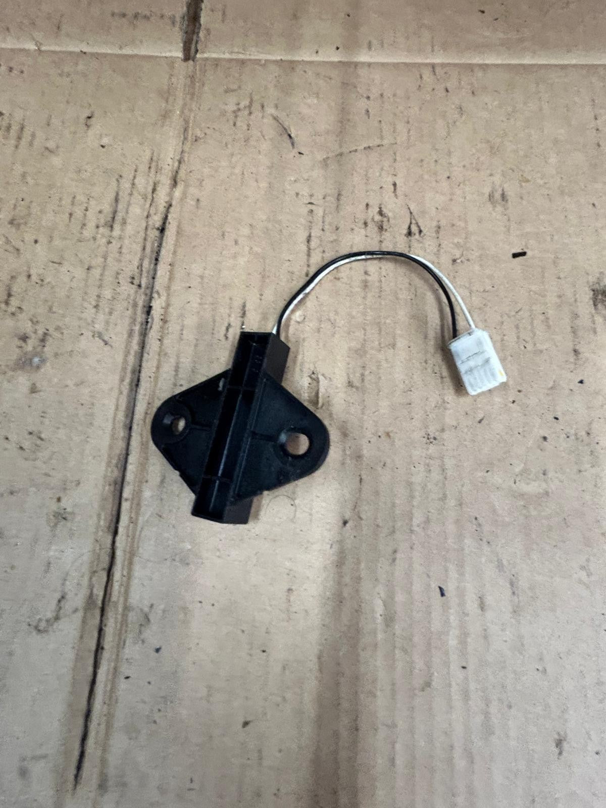 2014 Mitsubishi Outlander Keyless Entry Antenna | 841M-A 8637B114