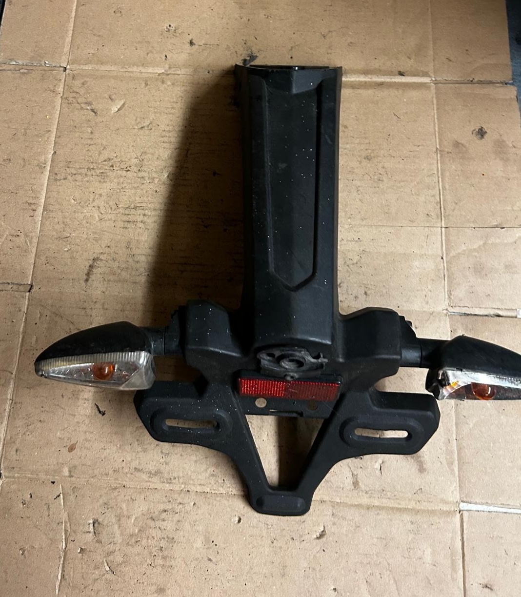 2016 Yamaha MT 125 Rear Fender / Number Plate Holder & Indicators | 5D7-F1642-20