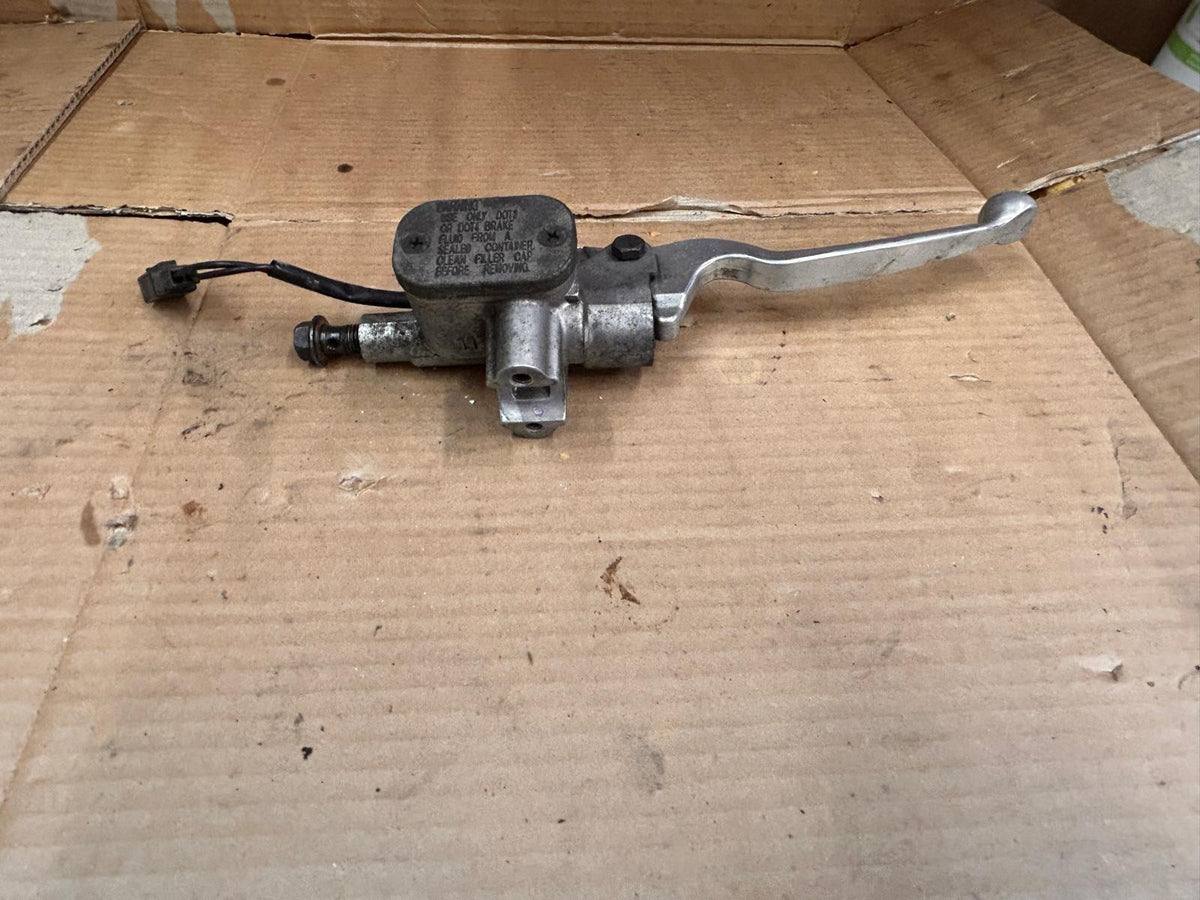 2016 Yamaha XC 115 Delight Front Brake Master Cylinder + Lever