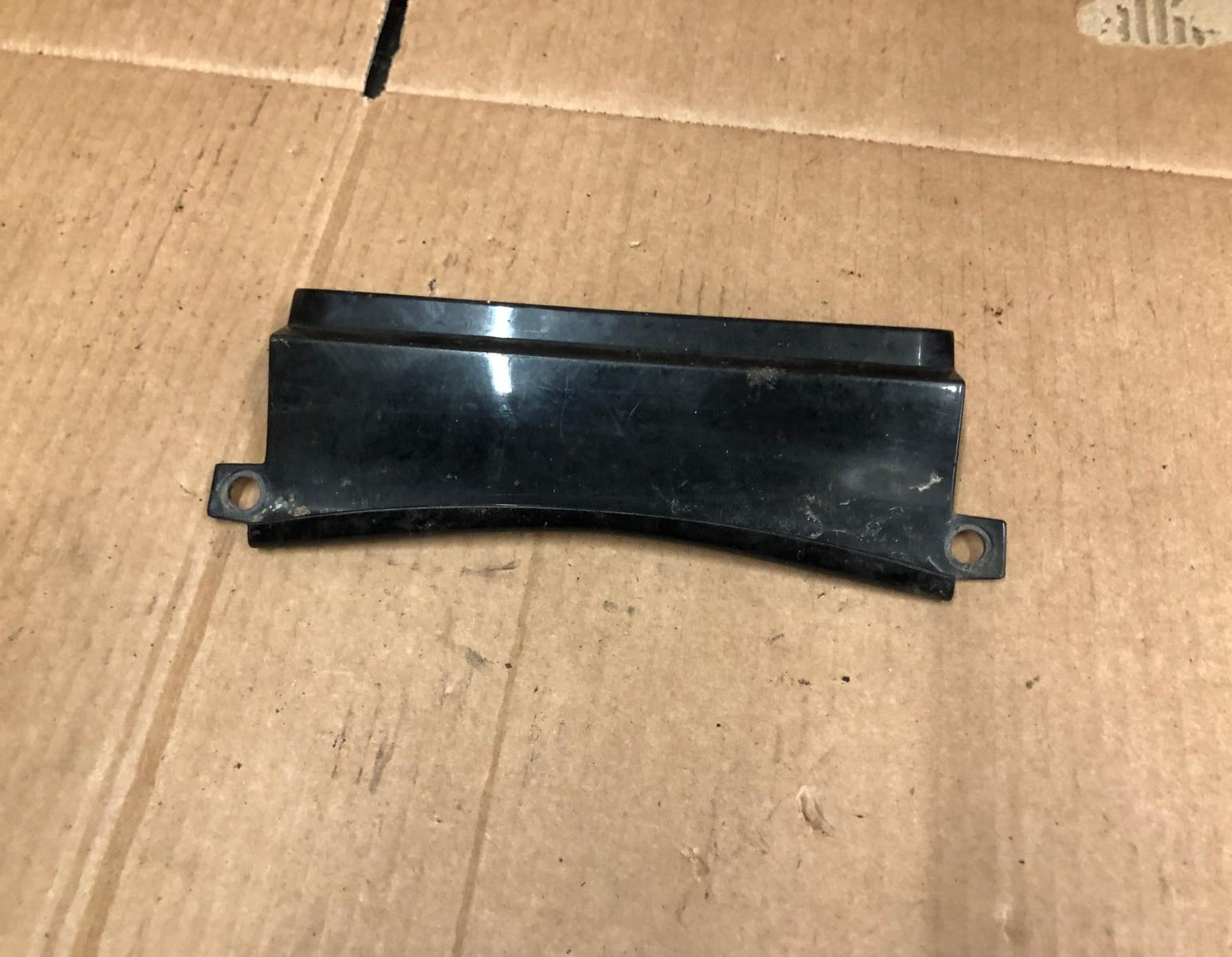 Honda CBR 125 Center Body Cover | 83400-KPPA-9000