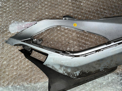 2011-2018 Piaggio MP3 Yourban Right Footrest Fairing Panel | 657379