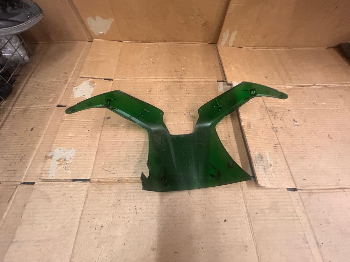 2024 Honda SH125i Vetro Green Garnish Handle Cover | 53208-K0R-V000