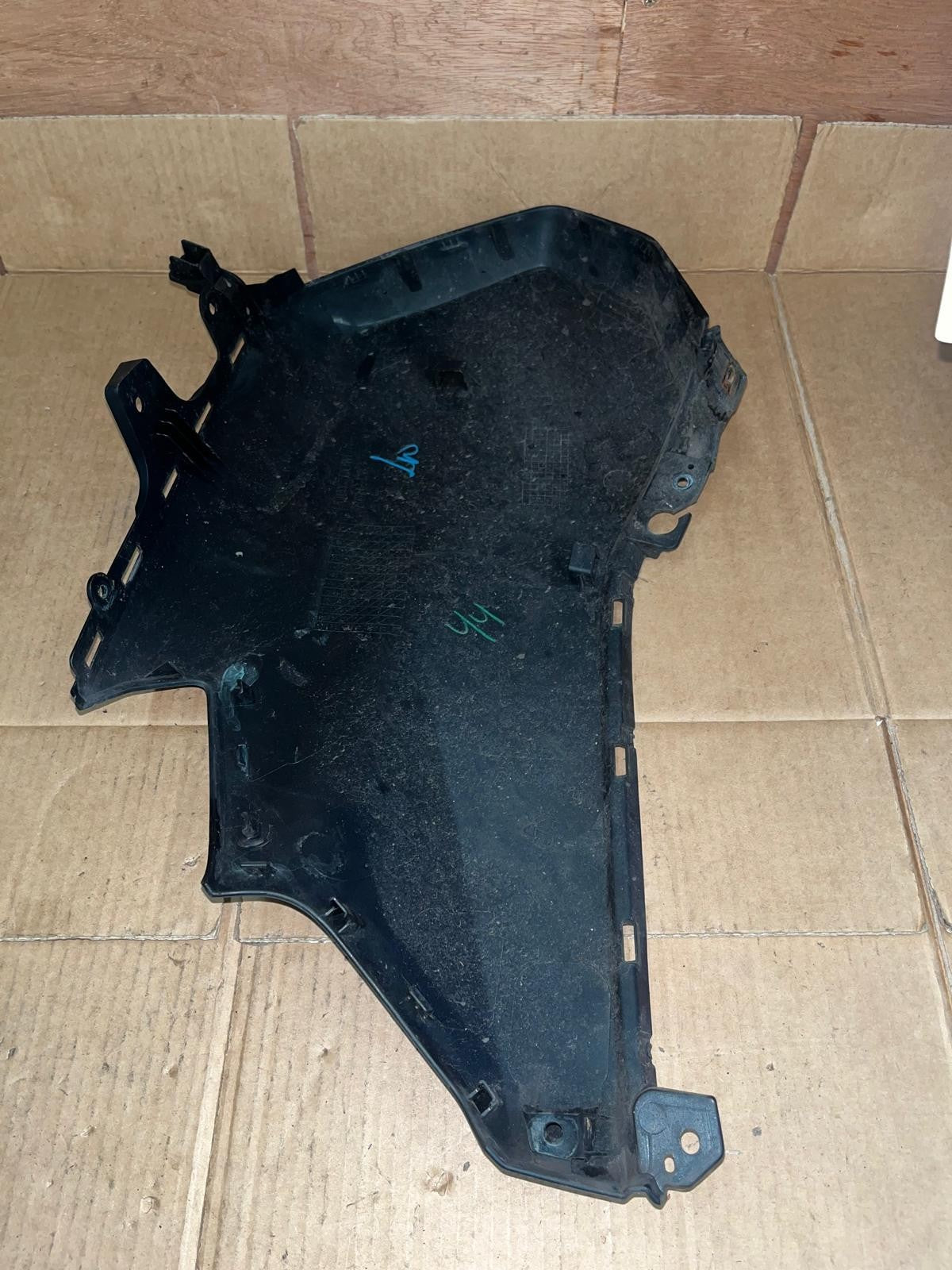 OEM  2021 - 2024 Yamaha Nmax 125 Right Body Cowling | B6H-F8377-00