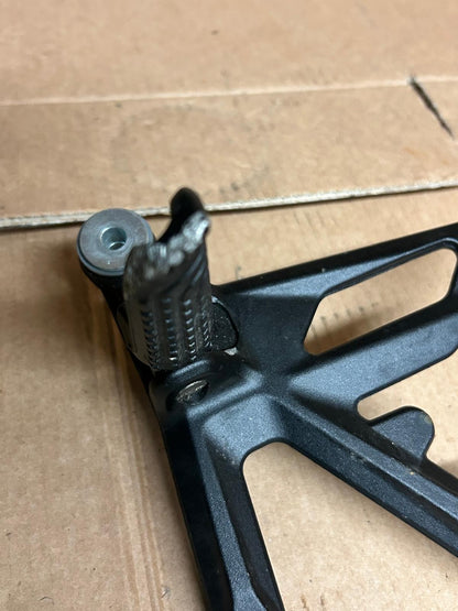 2020 - 2021 KTM ROAD 1290 Super Duke R Front Right Footpeg Bracket | 61703039000