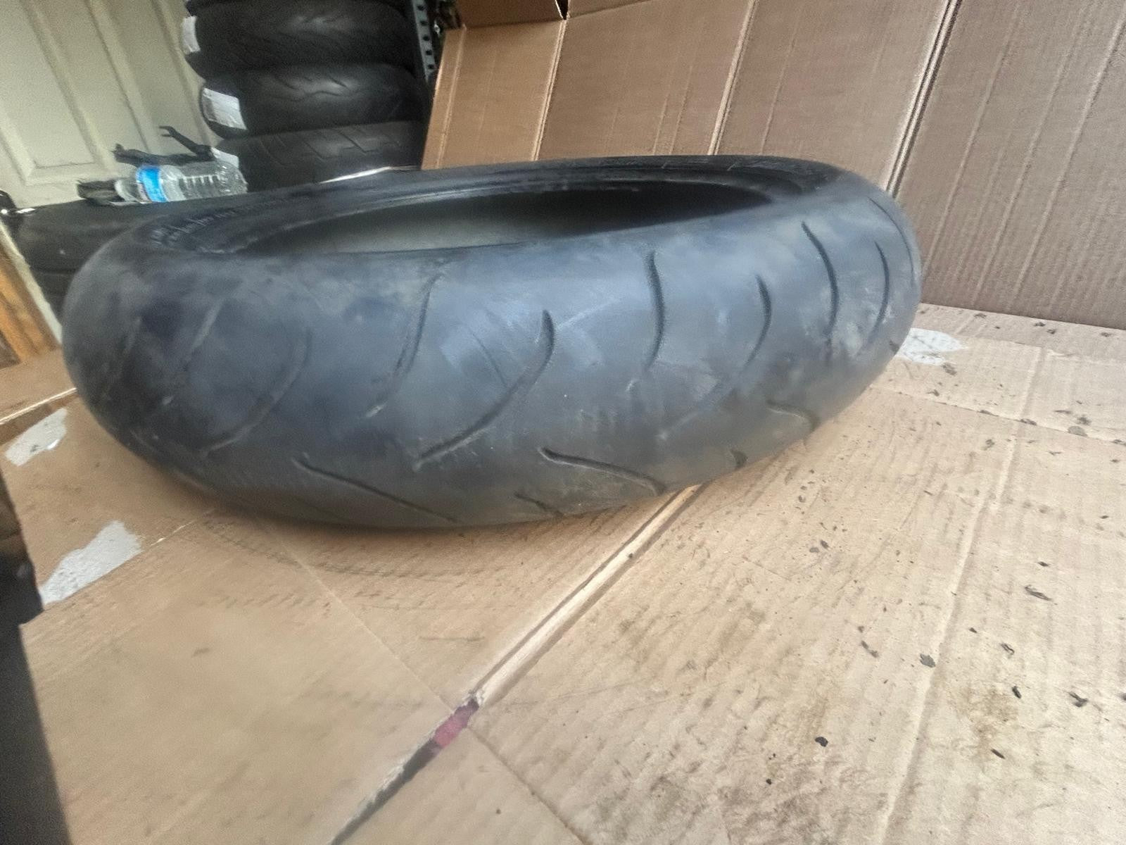 Bridgestone Battlax BT016R Hypersport Motorcycle Tyre 130/70/16