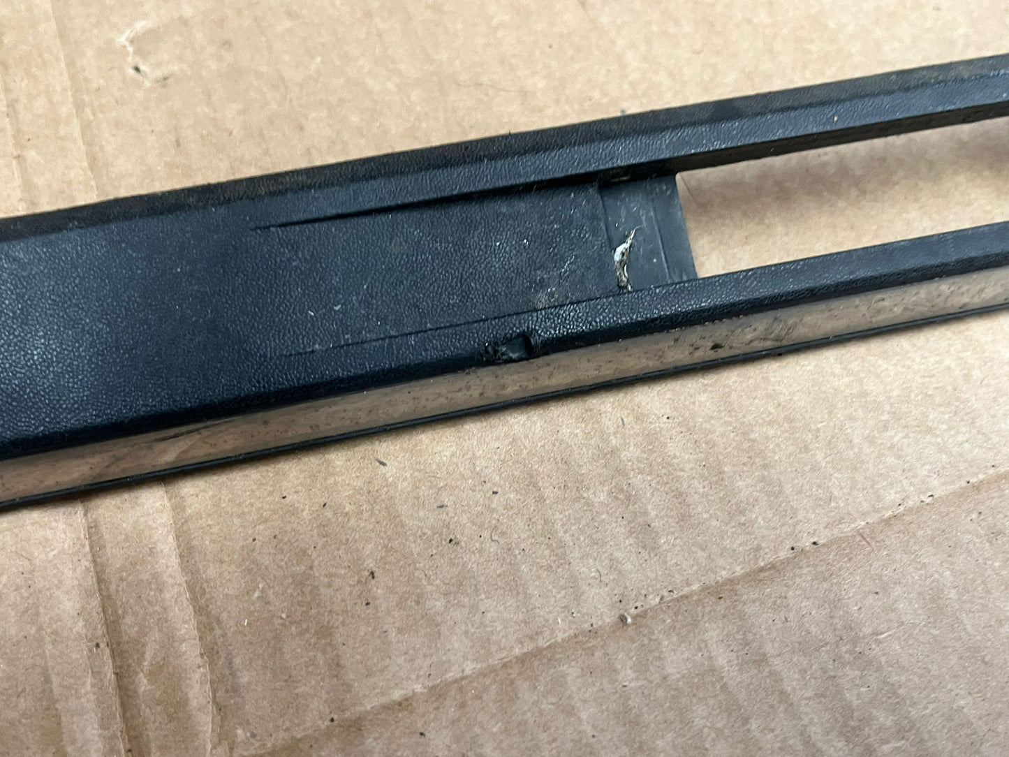 Genuine BMW 7 Series E38 Front Left Fender Trim Moulding | 8165219